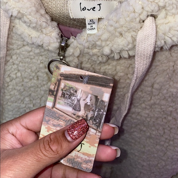 Cream colored fluffy jacket. "His bear jacket-Khaki" - Picture 7 of 7